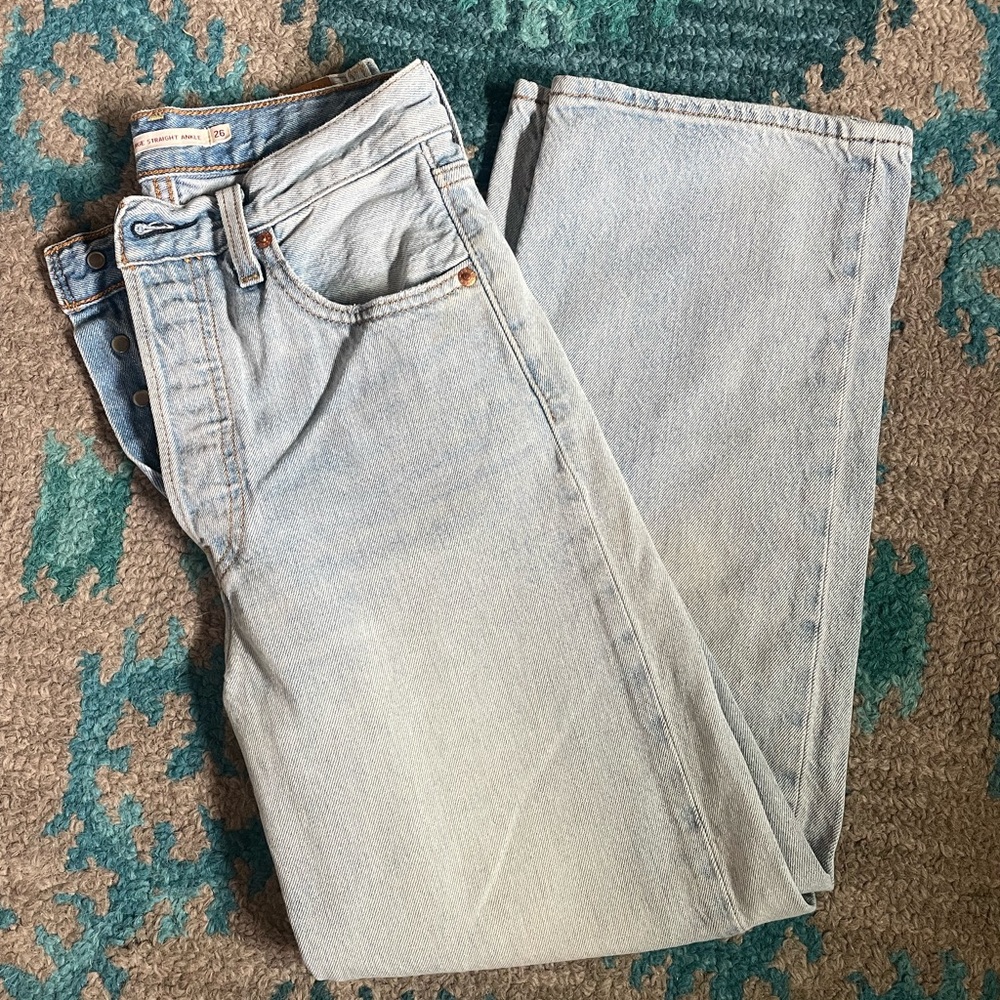 Levi’s size 26 high waisted straight ankle denim jeans